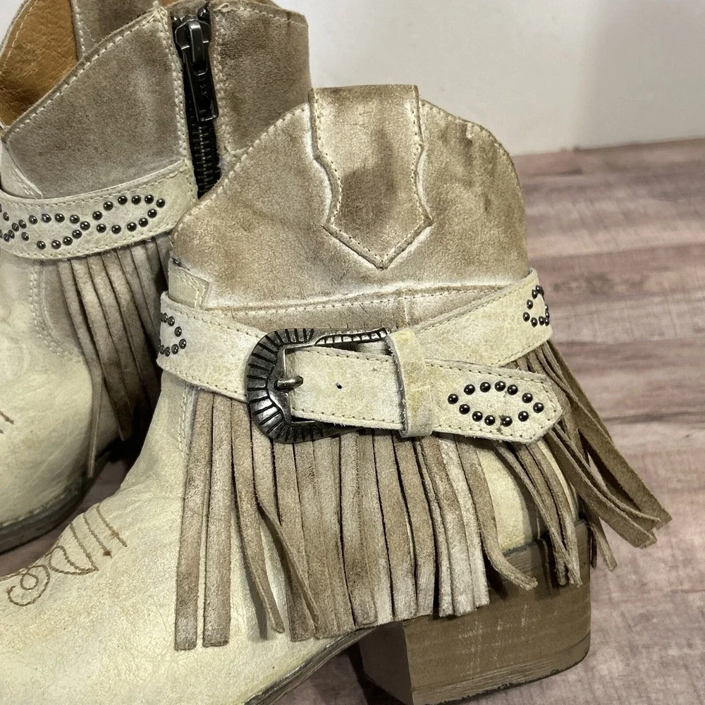 Sterling River beautiful boot